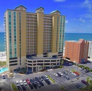 ด้านหน้าที่พัก