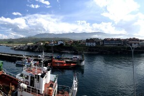 Marina - VILLA WITH LAND IN LLANES (La Pereda)