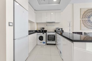House - Stayshort - 1BR in JVC That Sleeps 4 With Amazing Amenities (Dubai)