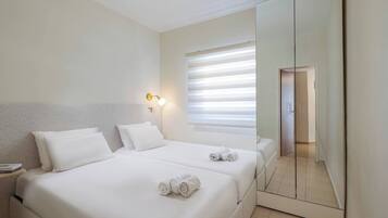 4 bedrooms, WiFi (free), bed sheets