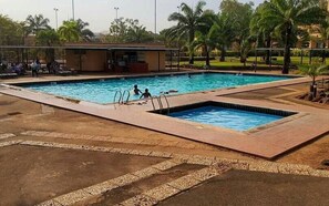 11 outdoor pools - New Faze Garden And Hotels (Ngwo)