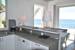 Private kitchen - Direct  front beach EZE (Èze)