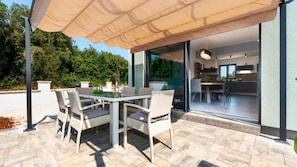 Outdoor dining - Villa Sirene by Villas Guide (Rovinj)