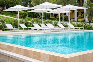 Seasonal outdoor pool - Hotiday Punta Sardegna (Costa Serena)
