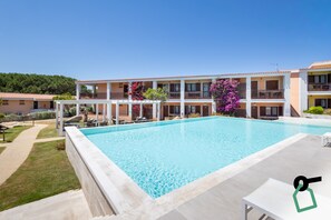 Seasonal outdoor pool