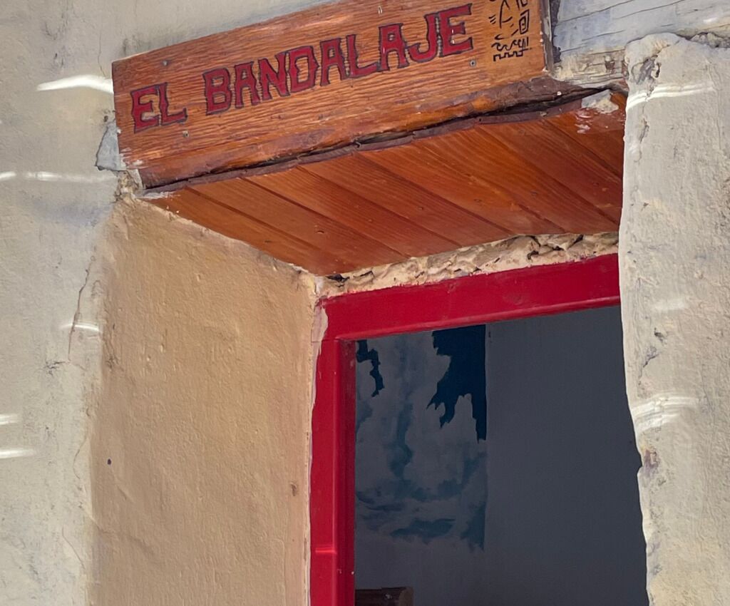 Classic Shared Dormitory | Free WiFi