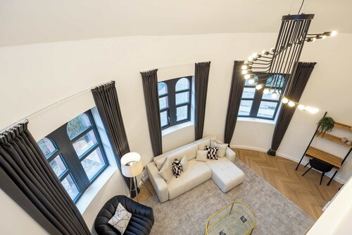 Luxury Church Conversion in Hale - Sleeps 4