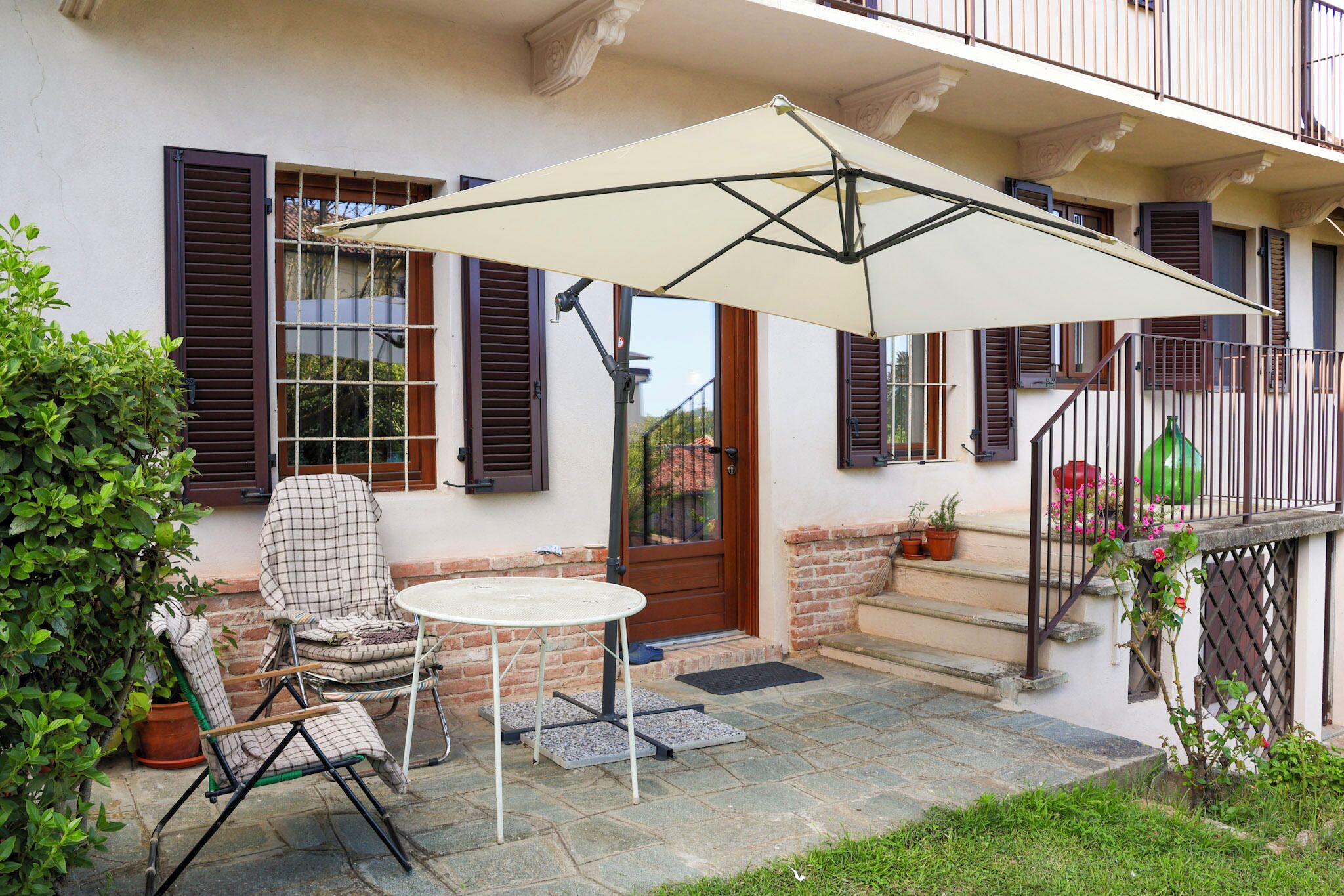 House, Balcony | Teres/patio