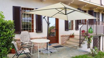 House, Balcony | Teres/patio
