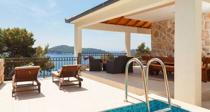 Villa Julija by Villas Guide