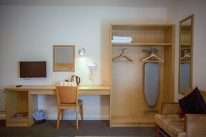 Room amenity - The Welcome Inn Hotel (Rotherham)