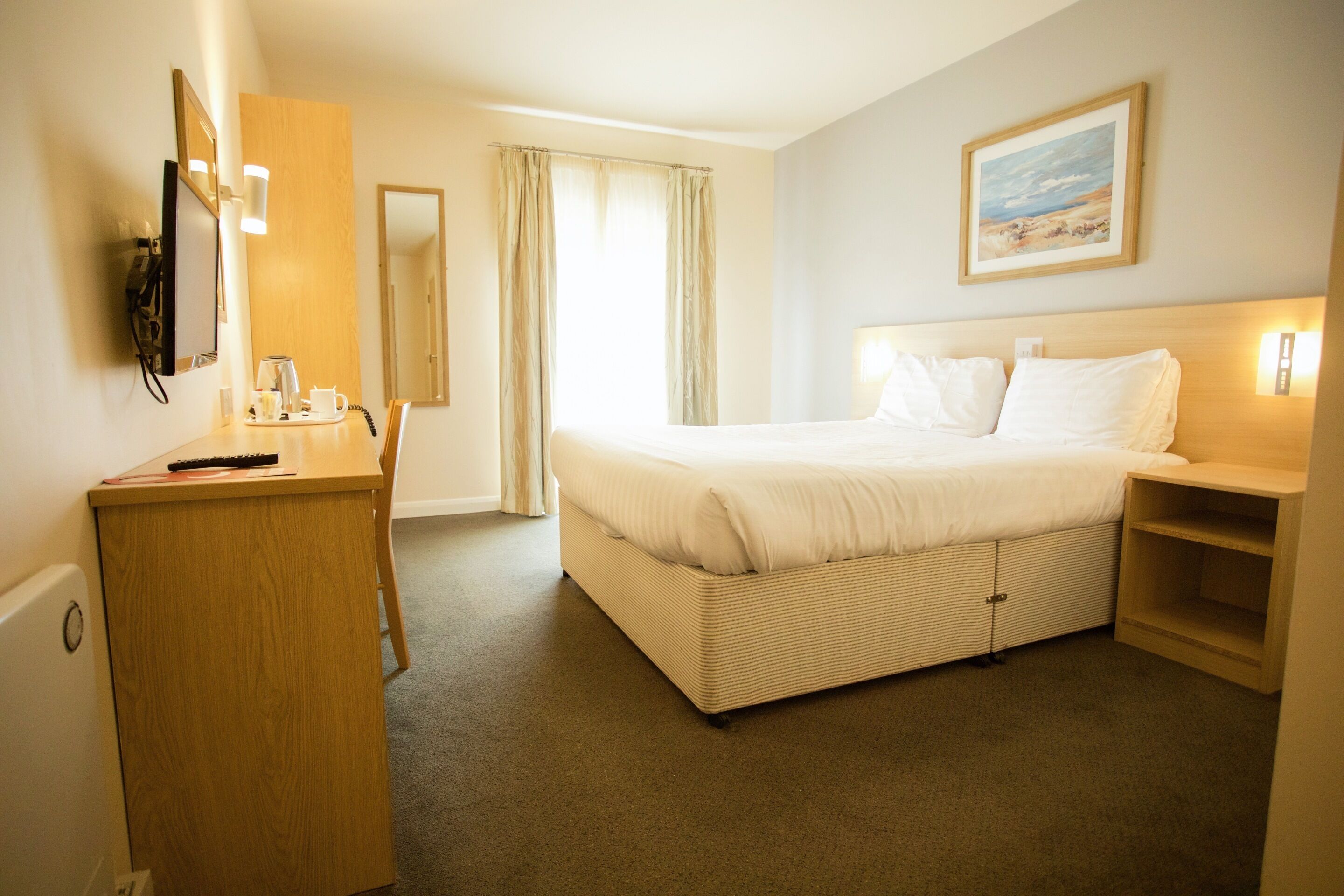 办公桌、熨斗/熨衣板、免费 WiFi