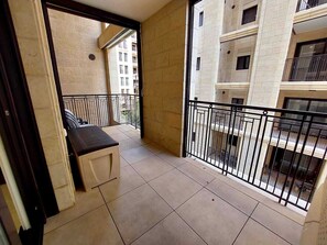 Terrace/patio - 1 BR Basic Apartement in Jerusalem Estates (Jerusalem)