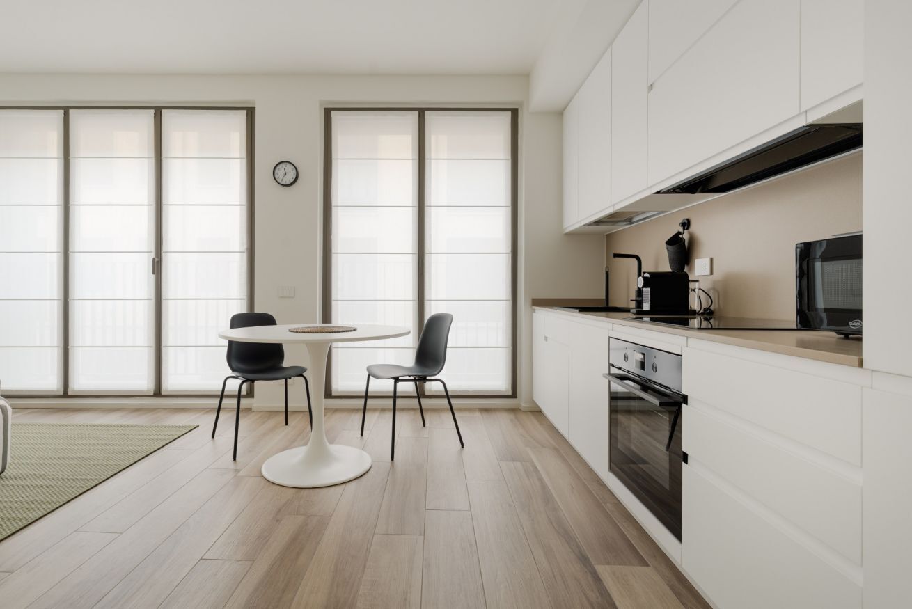 Kühlschrank, Mikrowelle, Geschirrspüler, Toaster