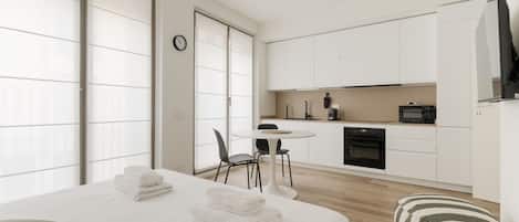 1 bedroom, iron/ironing board