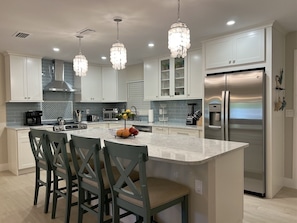 Fridge, microwave, oven, stovetop - New | Spacious Coastal Luxury | Sanibel Condo | Steps to Bowman’s Beach (Sanibel)