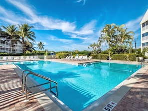 A heated pool - Bayside Villa 5206: Elevated Bay Views & Serene Captiva Living (Captiva)