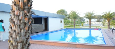 Alberca al aire libre