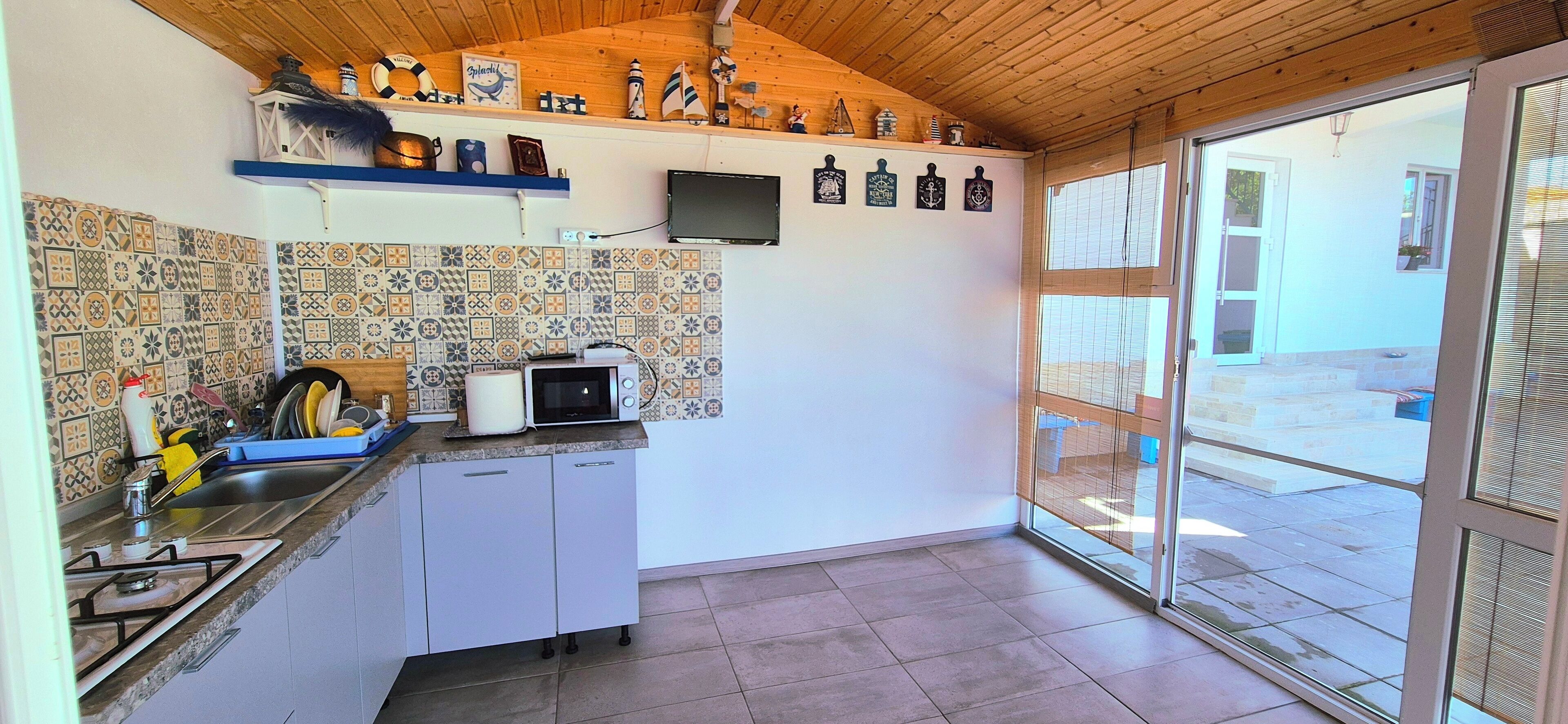 Shared fridge, microwave, electric kettle