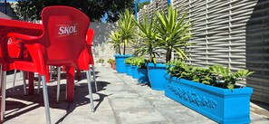 Outdoor dining - EPAT  (Limanu)