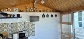 Frigorífic, microones i bullidora elèctrica 