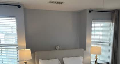 Spacious 3-bedroom condo in tranquil Rancho Cucamonga with AC