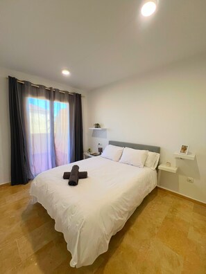 2 bedrooms, iron/ironing board, Internet, bed sheets - Loma Blanca by Residea (Manilva)