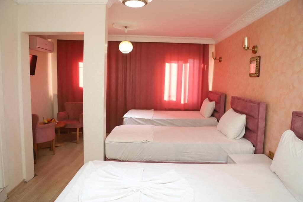 Family Room, Garden View