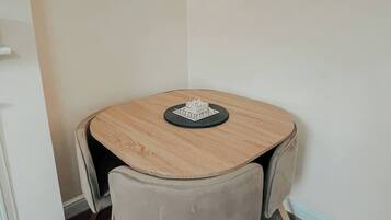 Leilighet, 2 soverom | Spiseområde