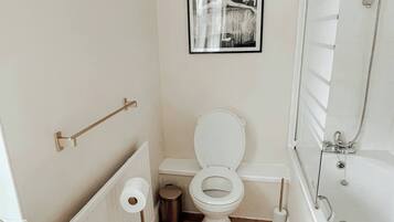 Leilighet, 2 soverom | Bad