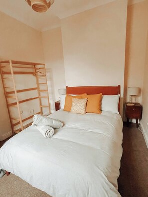 Apartment, 2 Bedrooms | 2 bedrooms - Bright 2-bed Flat in Huntingdon Town Centre (Huntingdon)