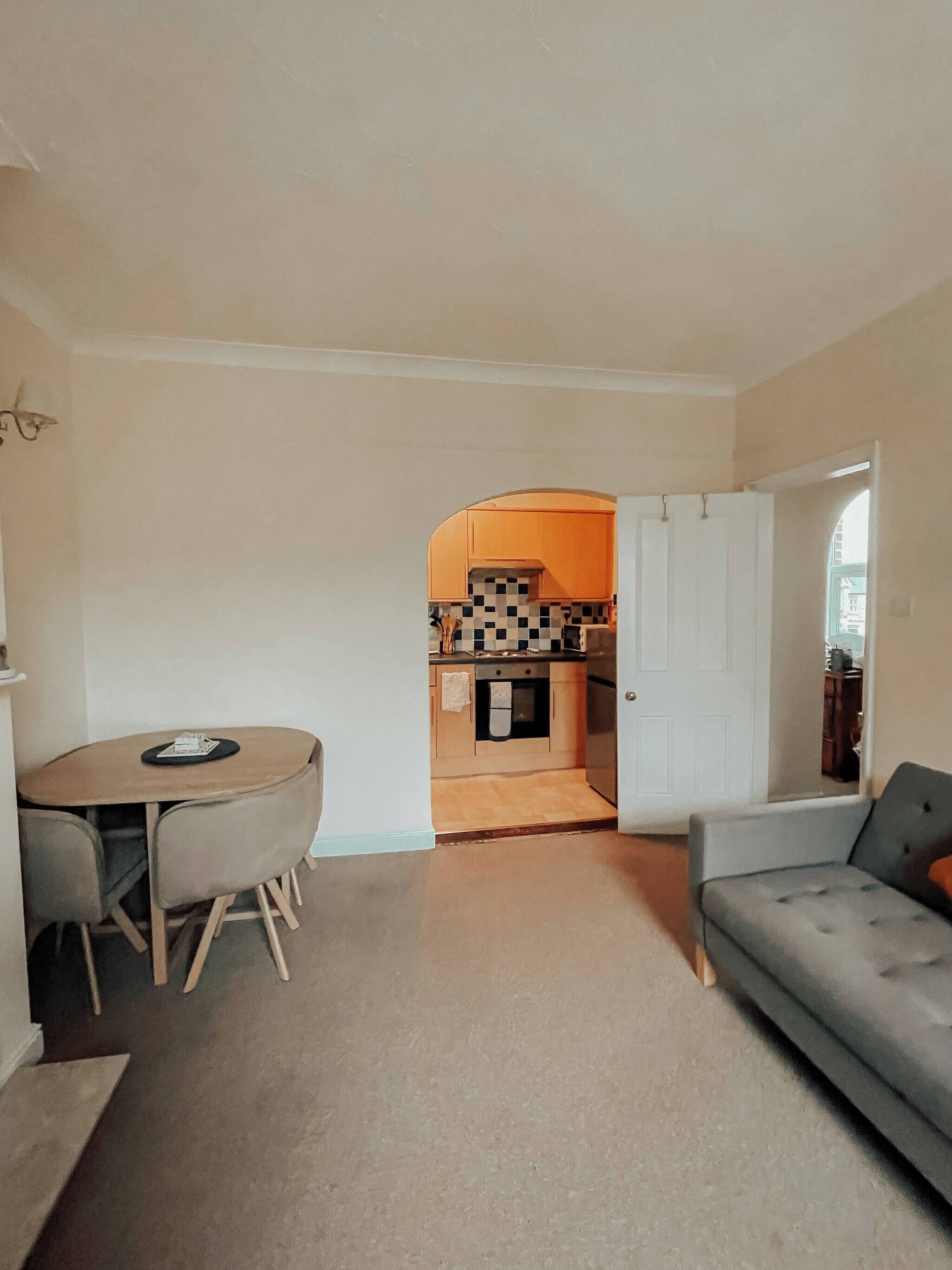 Apartment, 2 Bedrooms | Living room