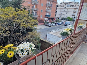 Property grounds - Beautiful apartment recently renovated and complete with everything (Roma)