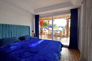 4 chambres, fer et planche à repasser, Wi-Fi gratuit, draps fournis