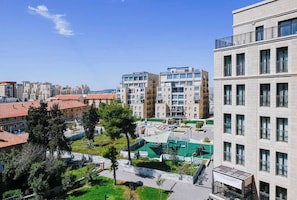 Exterior - 3 BR Apartment in Jerusalem Estates (w/ safe room) (Jerusalem)