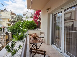 Property grounds - Experience relaxed coastal living (Kalamata)