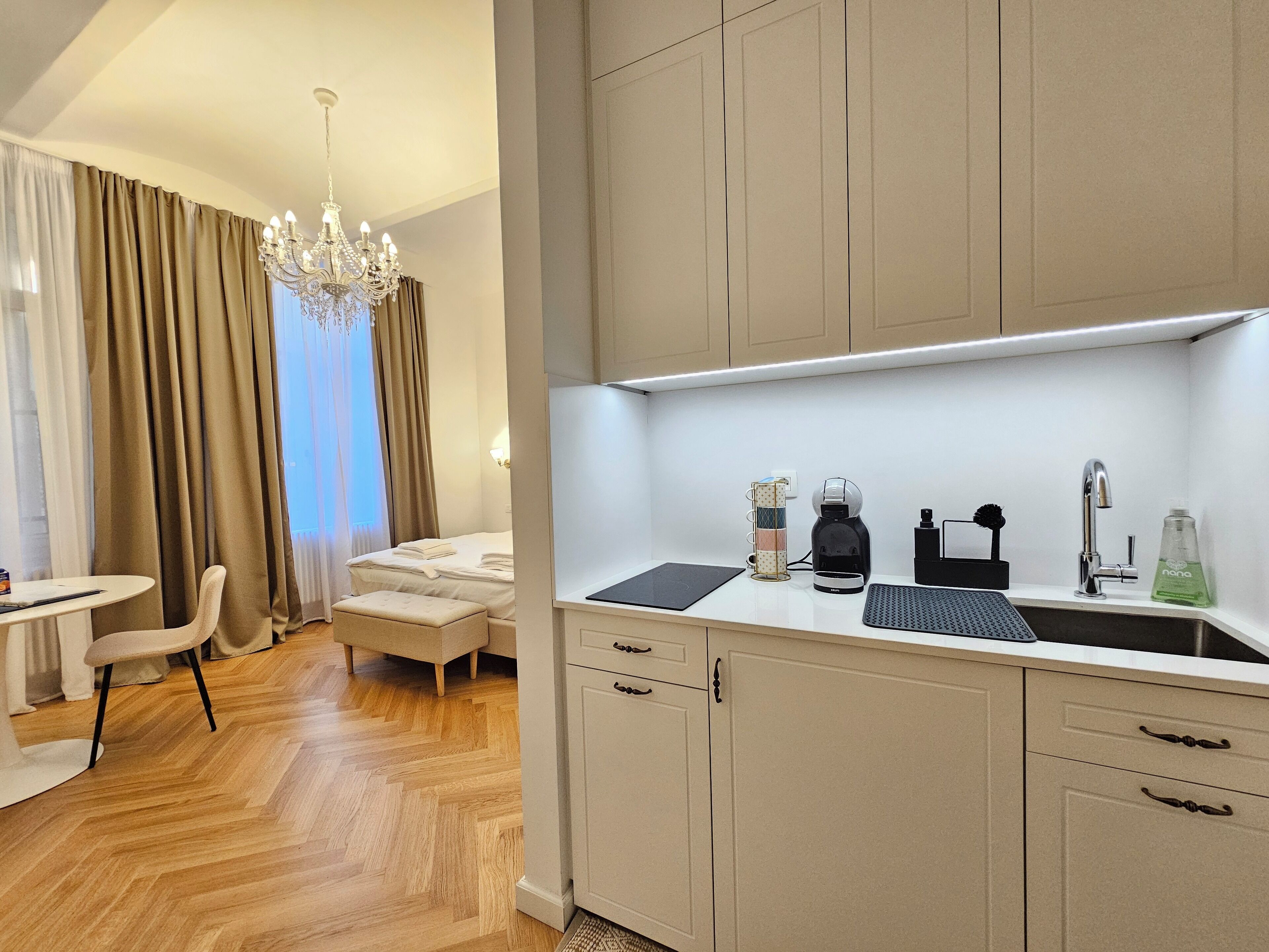 Ferros/tábuas de passar roupa, Wi-Fi de cortesia, roupa de cama