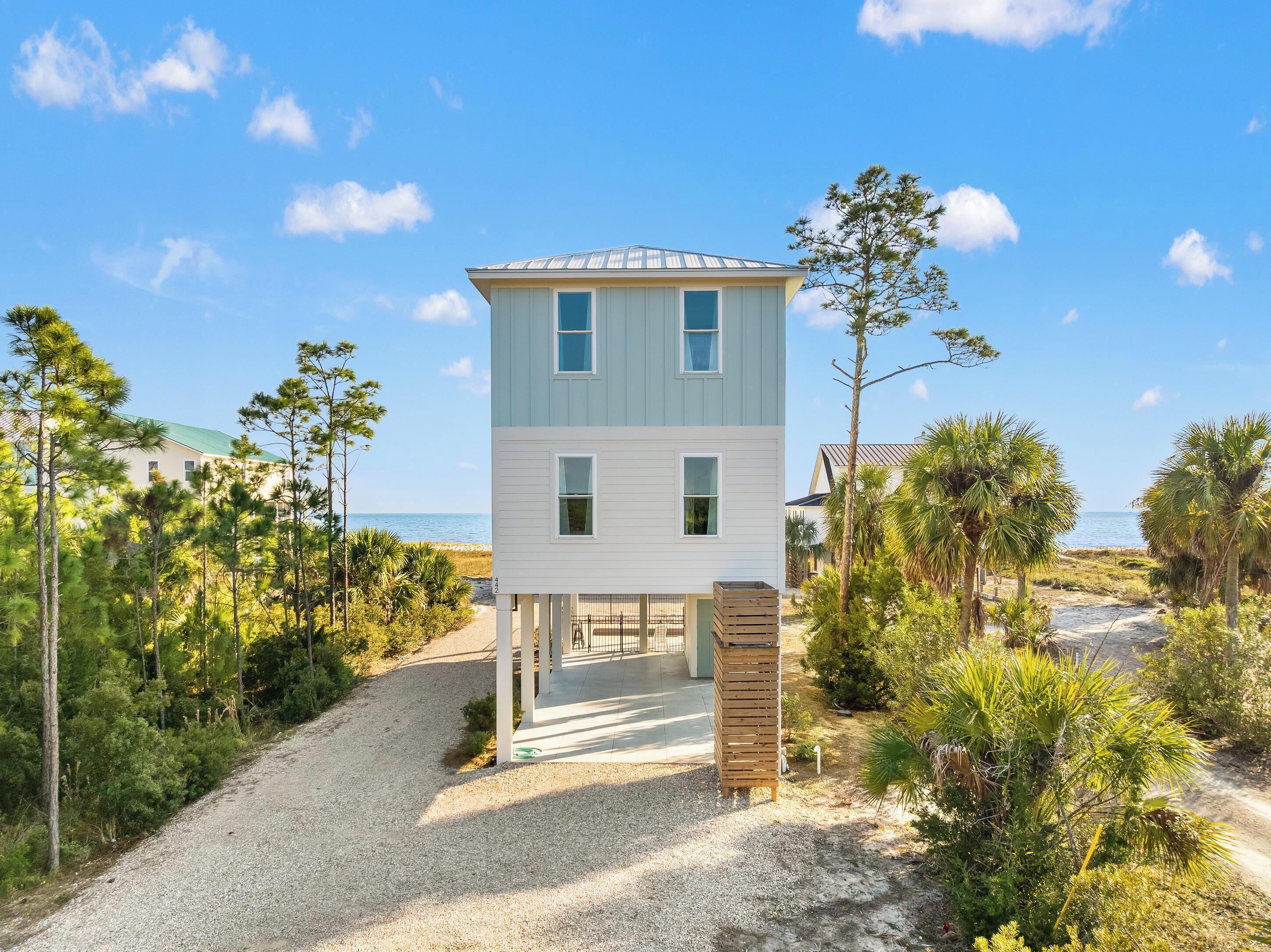 Façana frontal de l'allotjament