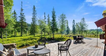 Flott hytte ved innsjø – 1 time fra Trondheim | 8 gjester | Kjæledyr tillatt