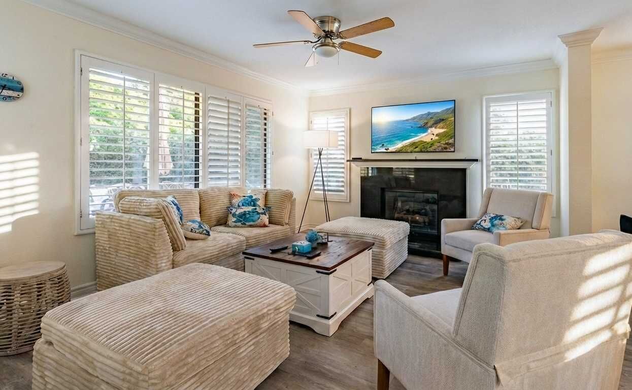 Una Smart TV, una chimenea