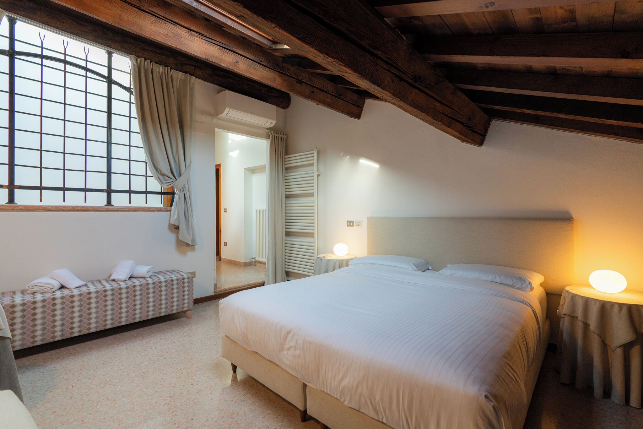 Apartment, 5 Schlafzimmer