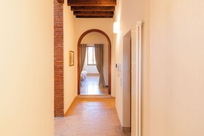 Apartment, 5 Bedrooms | Bahagian dalam