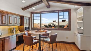 Apartment, 1 Schlafzimmer | Speisen