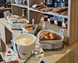 Daily buffet breakfast (EUR 16 per person)