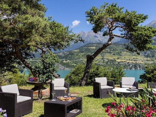 Logis Hôtel Eden Lac