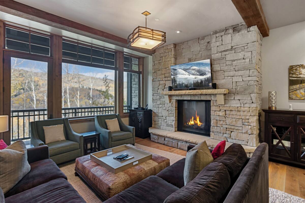 Condo, 2 Bedrooms | Living area