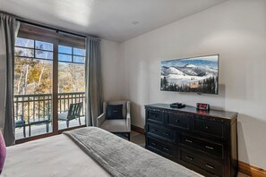 Condo, 2 Bedrooms | 2 bedrooms, laptop workspace, free WiFi - Ski-in/ski-out Retreat Hot Tub + Bunk Room 2 Bedroom Condo (Park City)