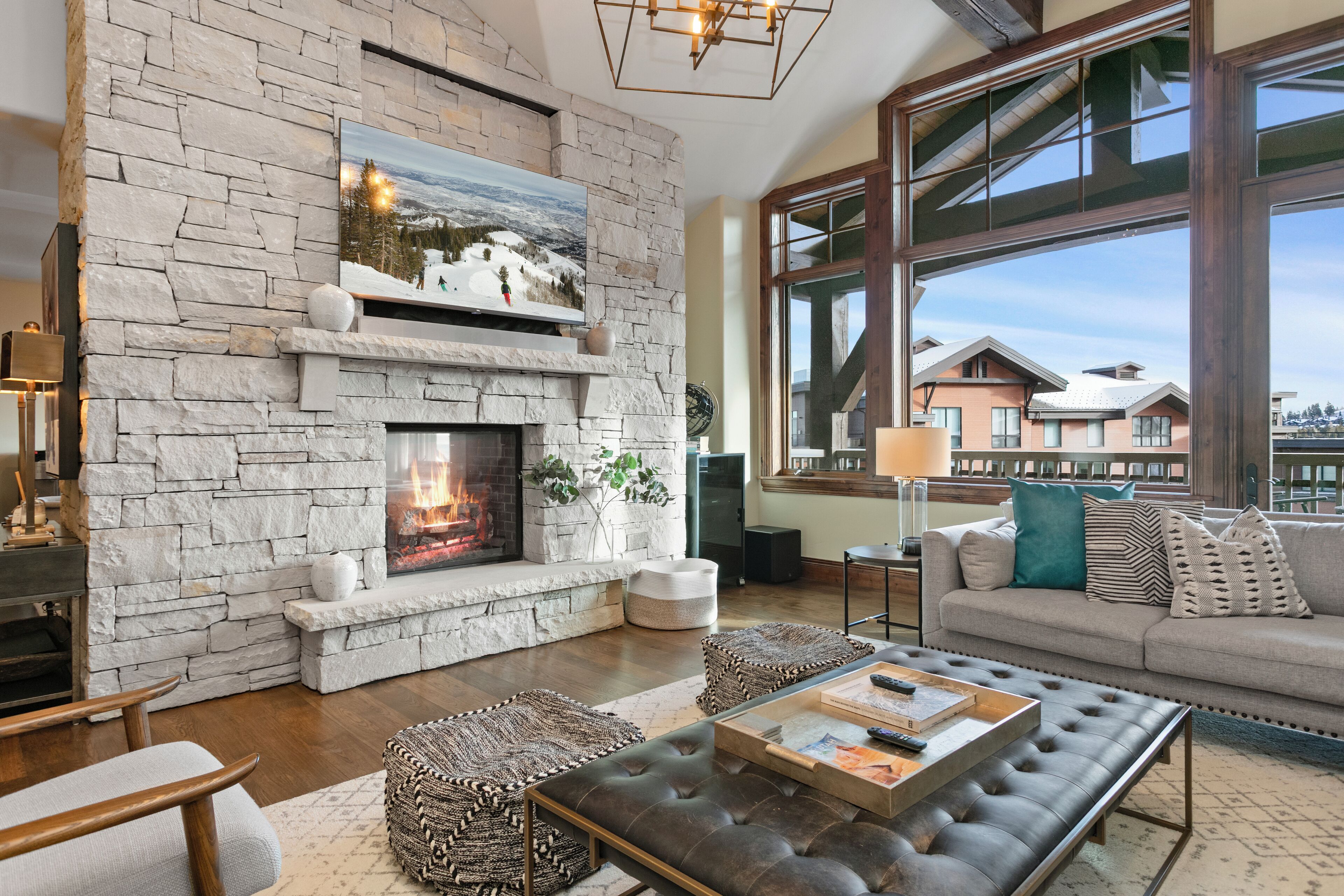 Condo, 3 Bedrooms | Living area