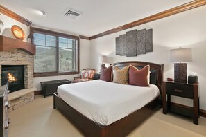 Kondominium, 2 kamar tidur | 2 kamar tidur, ruang kerja ramah laptop, dan Wi-Fi gratis