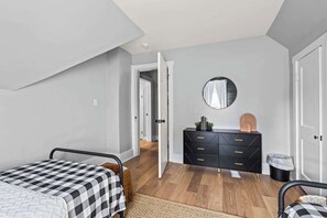 3 chambres, fer et planche à repasser, lit parapluie, Wi-Fi gratuit